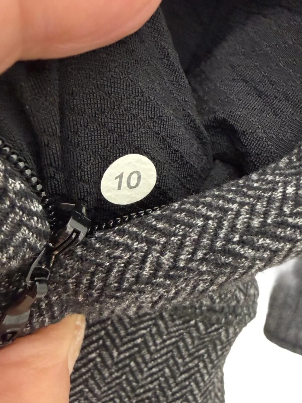 Lululemon Think Fast Long Sleeve Heathered Herringbone Women's top size 10 - Picture 9 of 9